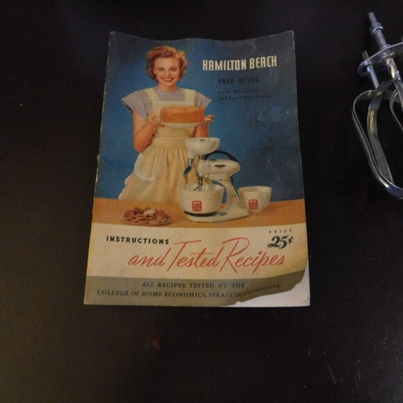 Hamilton Beach Original Milk Glass Bowls with Beaters and Recipe book - Picture 4 of 13